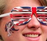 英国国家统计局3月21日公布数据显示，英国截至1月三个月ILO失业率降至4.3%，好于预期，而且截至1月包括红利三个月平均工资年率也好于预期...