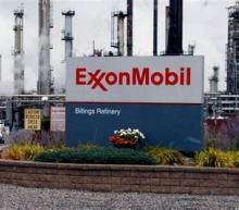 埃克森美孚公司即将在能源领域进行投资削减，这标志着今年石油公司将走上创纪录的大规模减产的道路，原因是人们对化石燃料的未来不乐观...