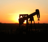 据路透社新德里报道，法国石油和天然气集团道达尔首席执行官Patrick Pouyanne周二表示，2019年原油需求将会下降，供应将会增加...