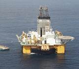 阿克尔BP在北海Alvheim地区发现了3000万至6000万桶油当量的石油储量，其规模远远超过了钻前预估