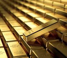 亚盘时段，黄金冲高回落，黄金现报1878.5美元/盎司，跌幅0.16%；黄金触及四日高点，一度冲至1885上方，受益于美元触及四日新低，但随着美元反弹，黄金回吐涨幅，Kitco全球交易主管Peter Hug表示，由于美国大...