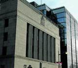 加拿大7月份消费者价格指数(CPI)明显强于预期，月率上涨0.5%，年率增幅稳定在2.0%。加拿大国家银行（National Bank of Canada）分析师Matthieu Arseneau称不排除加拿