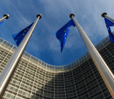 昨日中美贸易争端急剧加温，市场恐慌情绪骤升，全球市场哀鸿遍野，今日贸易战“风暴”将继续横扫市场。欧盟委员会即将在例会上针对美国钢铝关税采取反制措施进行表决