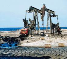 隔夜中美贸易争端急剧升温，双方再次剑拔弩张令原本有所恢复的市场情绪遭受冲击，避险需求重燃令原油等风险类资产再度承压。另一方面，沙特周日宣布将上调亚洲地区的5月原油售价...