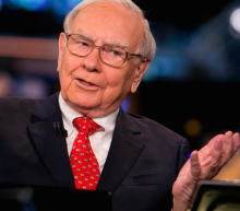 巴菲特被认为是有史以来最伟大的投资者之一，因为多年来“奥马哈先知”为他的公司伯克希尔·哈撒韦公司带来了丰厚的回报。