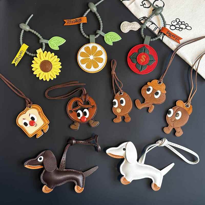 Dachshund Dog Hand Strap Bag Charm Collection, Cute and Stylish Leather Pendants with Good Meaning, Keychain Combination Pendants