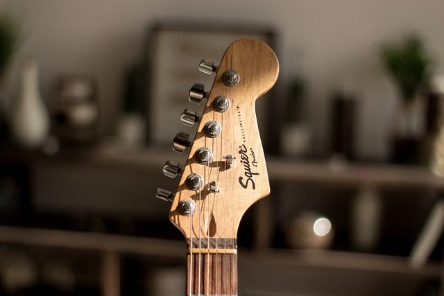 how to replace guitar strings