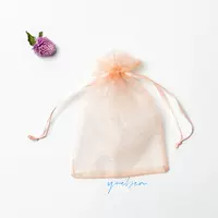 Кровавый цвет зубов