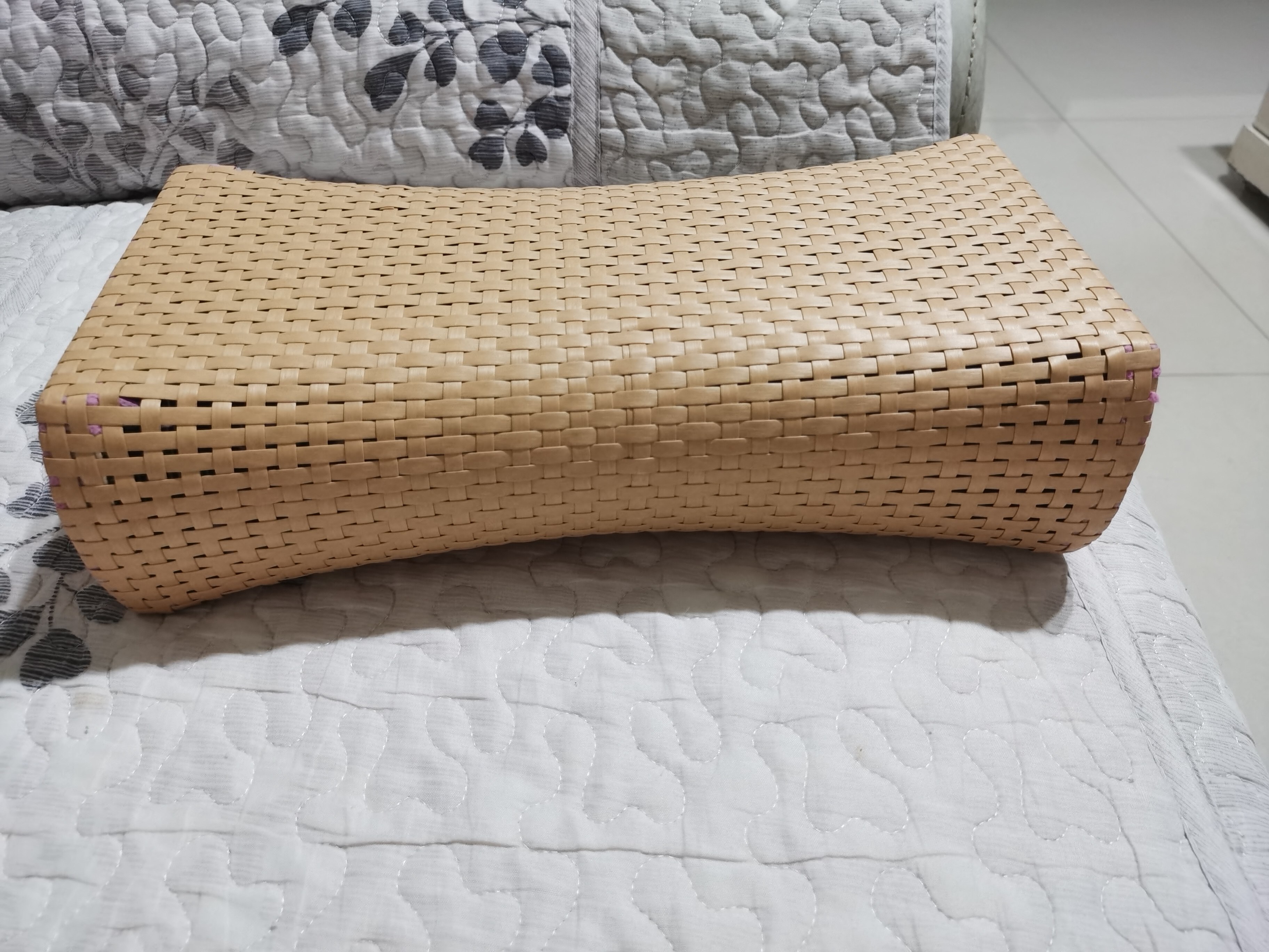 夏季竹枕头枕芯护颈椎助睡眠藤编竹子空心凉枕夏天成人家用单人枕评价