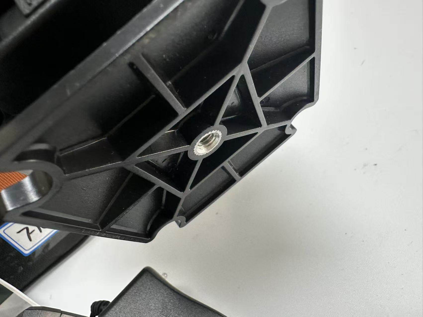 12月30日无锡【F1072】单位库房清理处置品牌高精度激光仪器设备一台（正常使用）网络拍卖公告