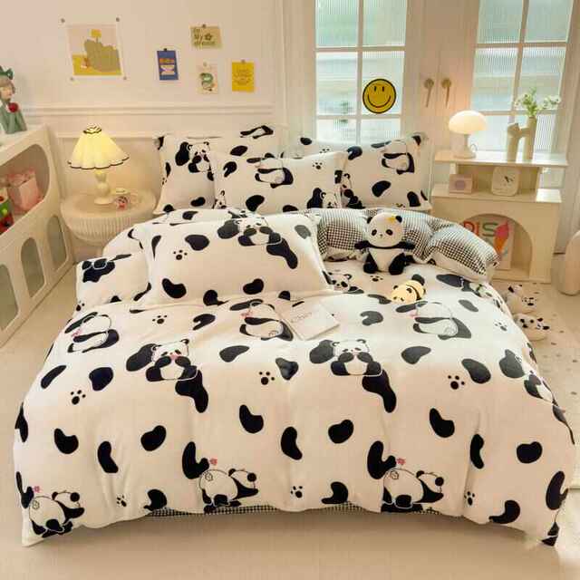 National treasure panda milk velvet cartoon bed four-piece set for children winter thickened baby velvet sheets and quilt cover coral velvet