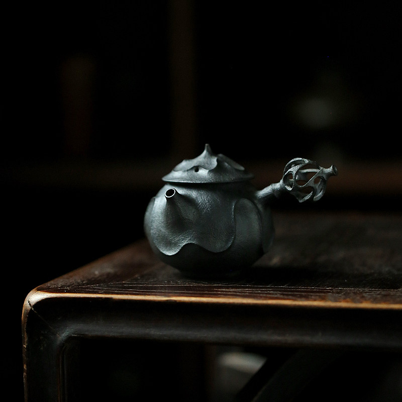 Quiet and original design pure handmade Xuaniron engraved with urgent pottery jug craftsmanship complex unique 160ml