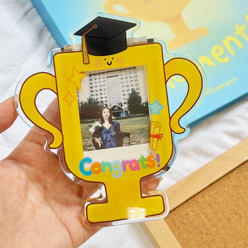 Polaroid Photo Frame, Refrigerator Magnet, Graduation Photo Storage Album, Acrylic Magnetic Graduation Gift for Girls, with Commemorative Significance