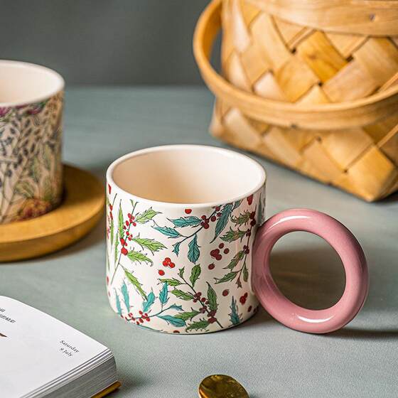 Coffee Cup, High-End and Exquisite British-Style Ceramic Mug, Large Ear-Shaped Cup, Retro Milk Cup, High-Quality Breakfast Cup