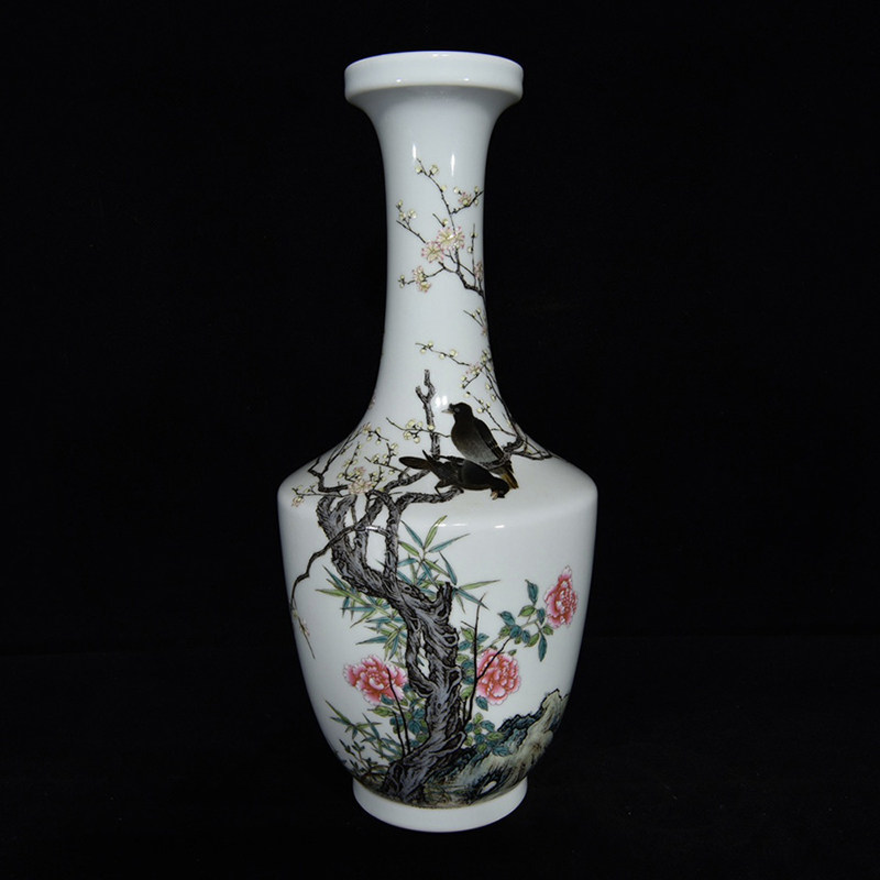 LY0816 An old collection of Qing Yongzheng enamel color flower and bird pattern bottle