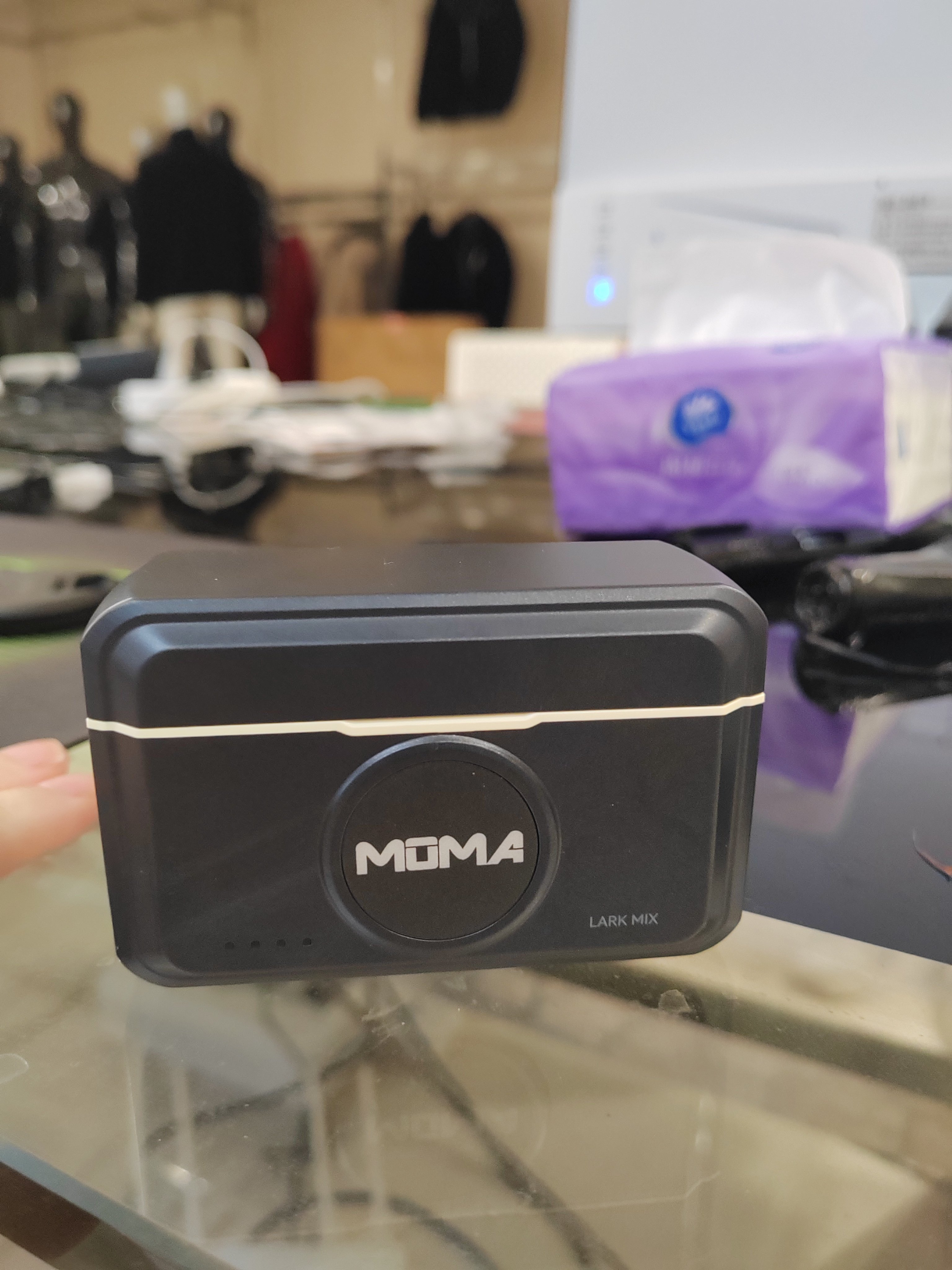 猛玛LARK MIX无线领夹式纽扣麦克风一拖二降噪直播猛犸收音麦moma评价