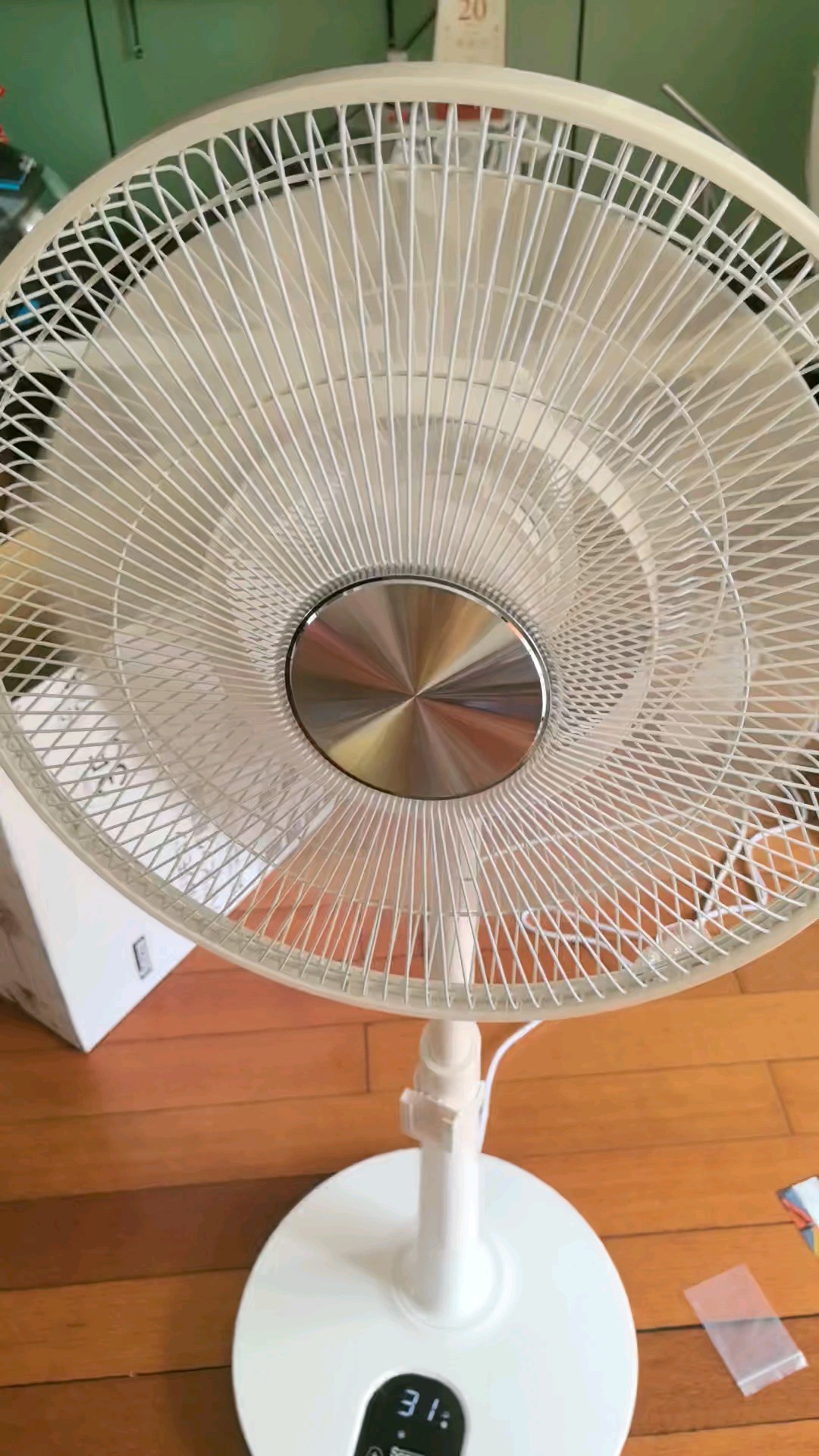 西風　 日本西哲Sezze 3858电风扇家用静音摇头直流可升降变频落地扇3898