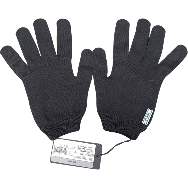 99% New and Unused Prada Warm Knitted Gloves for Women, Luxury Gift for Autumn and Winter
