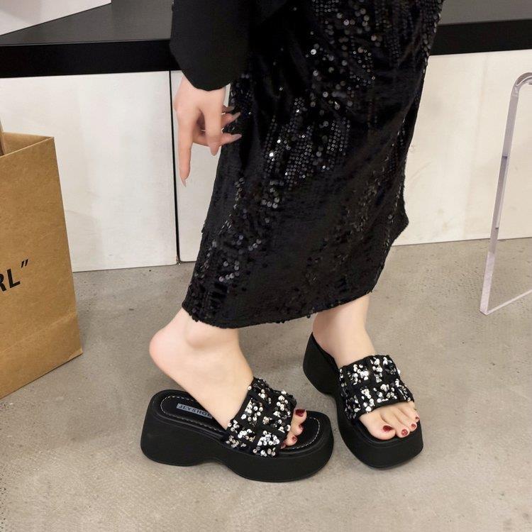 2026 Summer New Style Thick-Soled Slippers for Women, Sequined Woven Open-Toe Slip-Ons, Fashionable High-Heeled Sandals