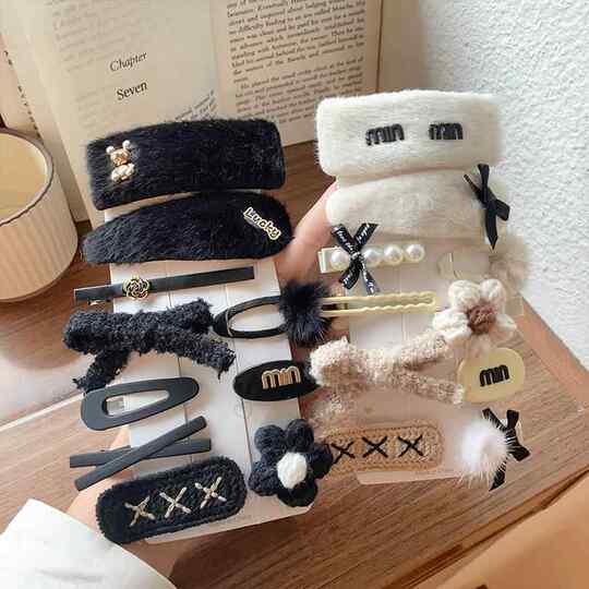 Plush Hair Clips Autumn and Winter Hairpins for Women 2024 New Children's Clips Hair Accessories Side Bangs Clips Cute Hairpins
