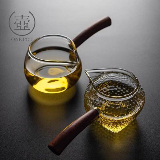 Side-Handle Glass Fair Cup and Tea Strainer Set, Large and Small Tea Pots, Fair Cup, Thickened Heat-Resistant Household Kung Fu Tea Set