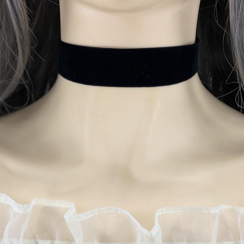 European and American Style Gothic Necklace for Women, Simple and Elegant Choker, Clavicle Chain, Choker Necklace, Black Velvet Cloth Neckband