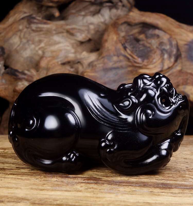 Leak Xinjiang and Tian Yuxian jade jade jade piece carved by Master's pro - working graven full of black polymerized lamb fat