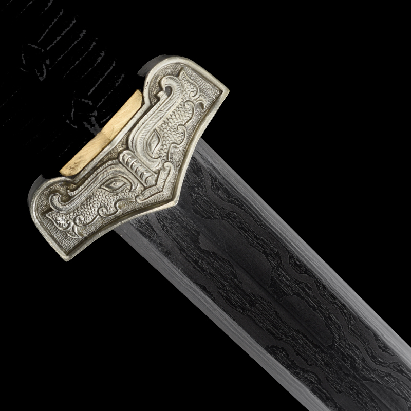 Red Sky Sword, a Handcrafted Sword by Master Craftsman Zhao Peiyan, Is a Real Sword Made from Steel Using Traditional Craftsmanship, and Is a Cold Weapon That Has Not Been Sharpened