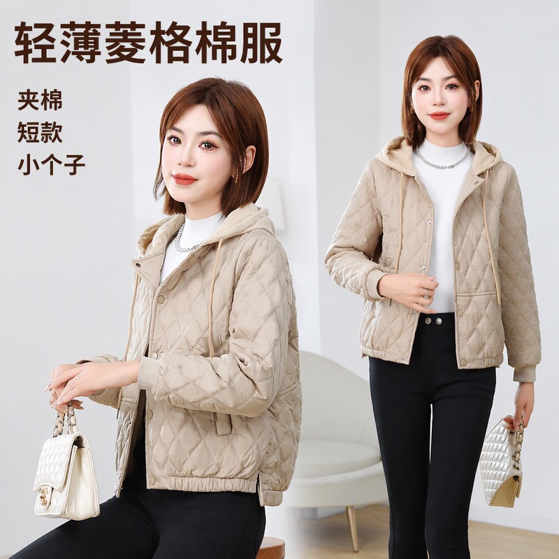 Lightweight Quilted Hooded Padded Jacket for Women, Short Style for Petite Figures, Fashionable Autumn and Winter Cotton Coat with Diagonal Pockets