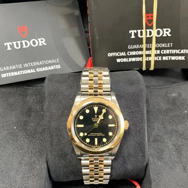 31mm Retail Price 47% off Tudor Unused Black Bay Automatic Mechanical Women's Watch M79603 Available for Immediate Purchase