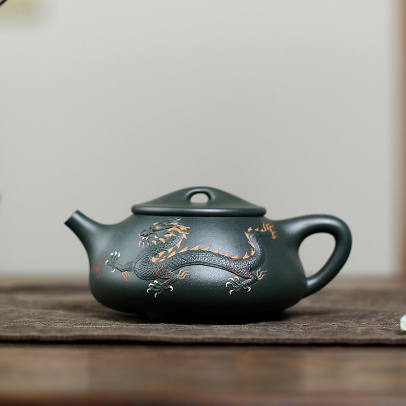 Gaogong Chen Yaping's home collection of original mines in the Republic of China Green Mud Sculpture Painted (Xianglong Stone scoop) capacity 360 ml