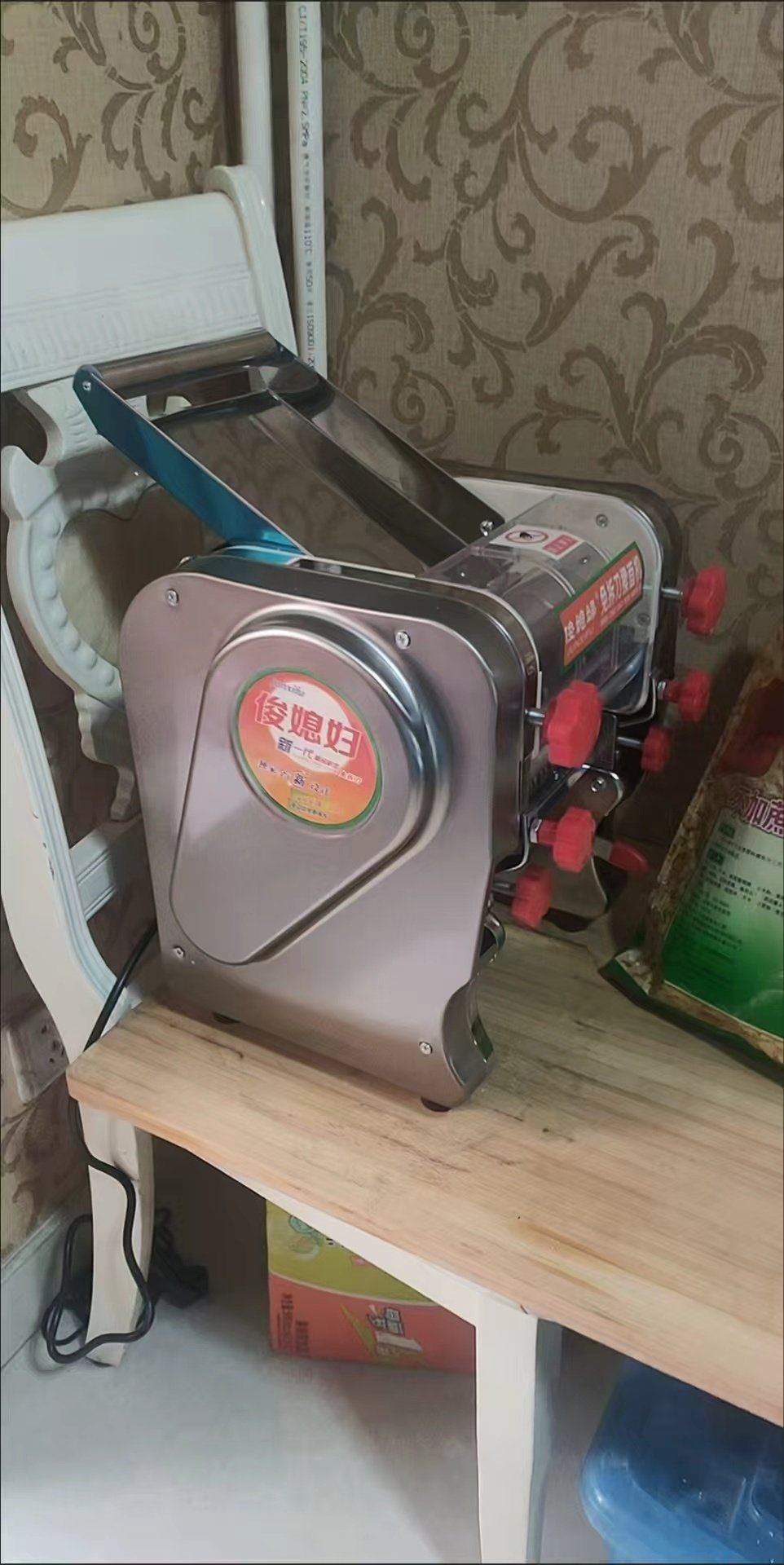 俊媳妇电动压面机小型家用面条机不锈钢全自动商用揉面机饺子皮机评价