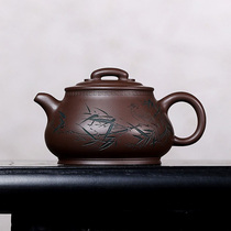 The powerful Gu Shundi purple clay teapot Yixing original mine purple clay master carved Chiri Zhuying tea set capacity 250cc