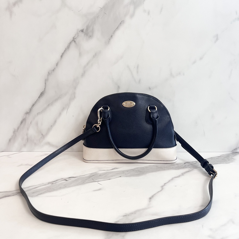 96 New Coach Women's Color-Blocked Cowhide Small Shoulder Crossbody Handbag Shell Bag