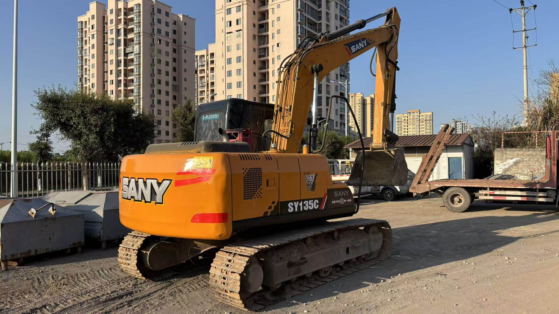 3月29日重庆三一135挖掘机网络拍卖公告