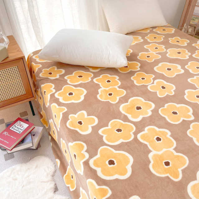 Coffee shop garden happiness sun flower coffee cream velvet sheets single piece custom winter warmth
