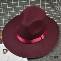 Модель вина красной крышки