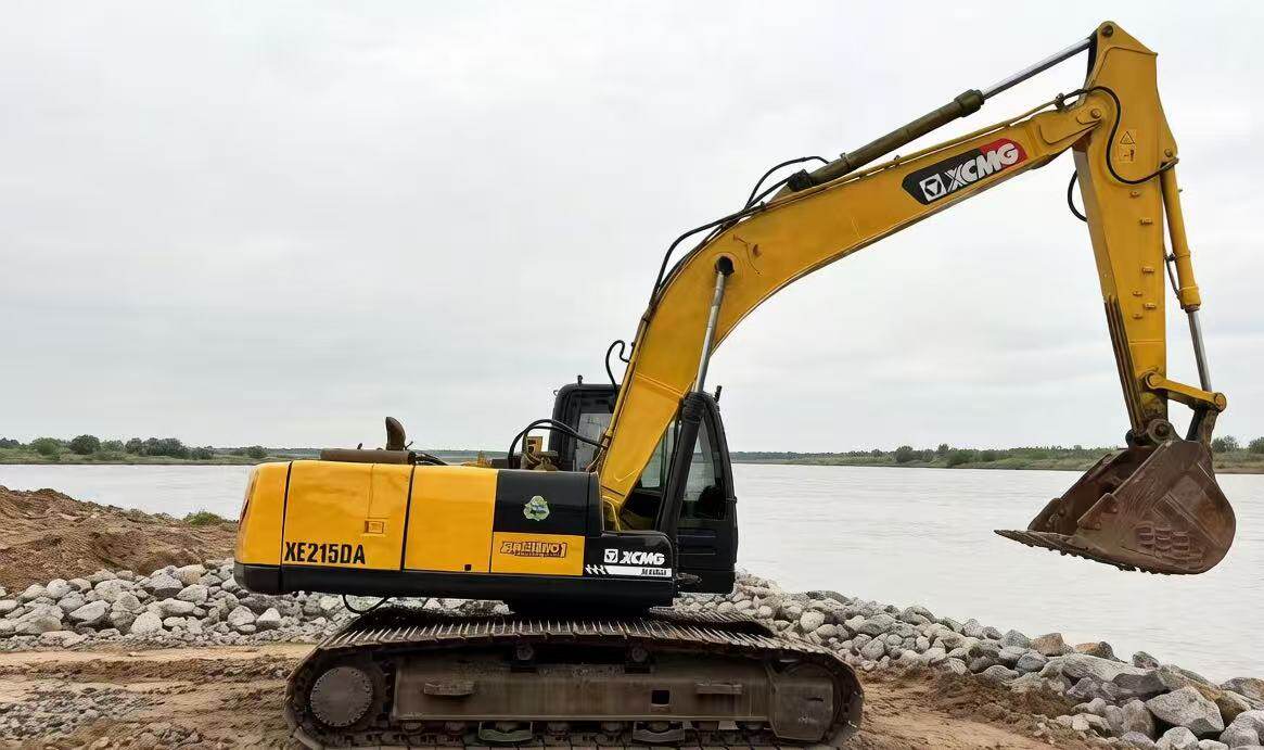 4月1日重庆徐工215挖掘机网络拍卖公告