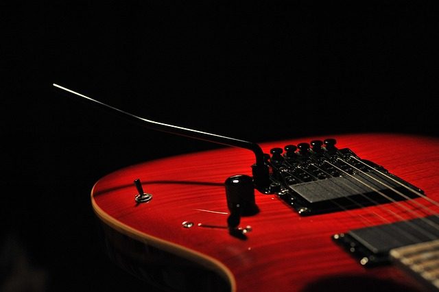when was the guitar first made