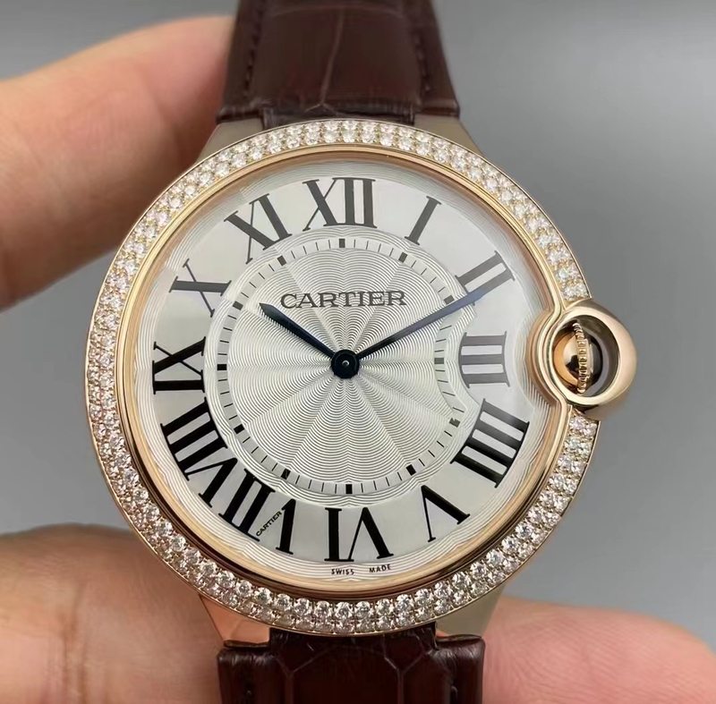 List Price 310,000】98% New 40mm Cartier Ballon Bleu Original Diamond We902055 Manual Mechanical Men's Watch Genuine Product List Price 310,000】98% New 40mm Cartier Ballon Bleu Original Diamond We902055 Manual Mechanical Men's Watch Genuine Product