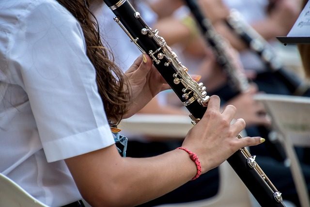 how to play the clarinet