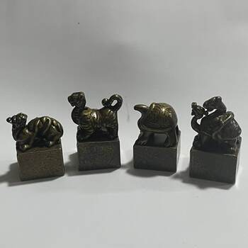 Antique miscellaneous collection of antique four beasts seals for children and children, alloy seals, four sets of study decoration ornaments