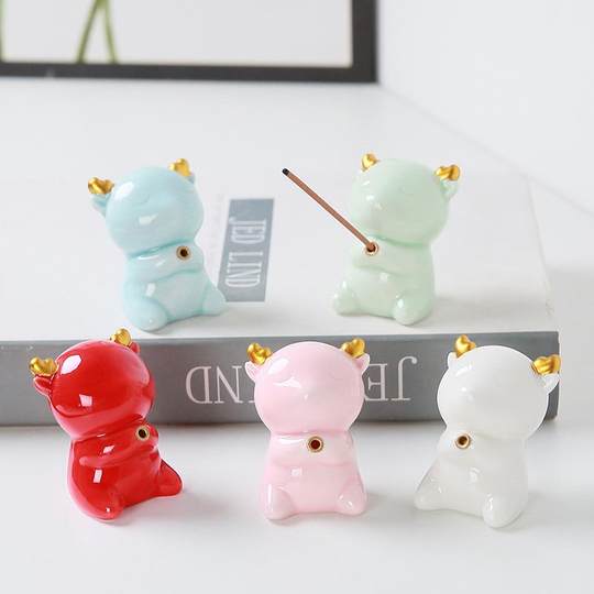 Cross-border creative ceramic deer traced gold thread incense insert Yilu has you thread incense burner tea pet crafts ornaments