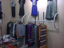 Wrought iron clothing display rack hanger clothing props on the wall side hanging clothing rack Wall hanging rack clothing store shelves