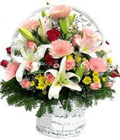  Exquisite desktop portable flower basket blessing condolences flowers birthday love flowers sent to Shanghai flower shop in the same city