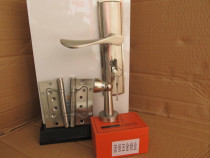 Three-package lock hinge door suction chamber door lock suit door lock baking varnish door lock steel wood door lock wood door bedroom door