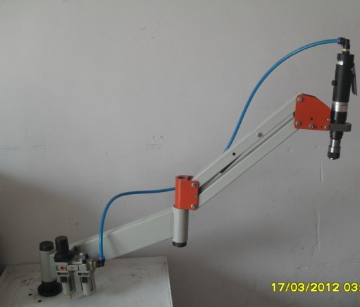 Pneumatic tapping machine (Taiwan) pneumatic tapping machine (M3-M12) standard with 7 screw tapping torsion clamping head