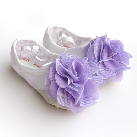 children canvas dance shoes, childrens dance training shoes, Cat Claws shoes, Korean flowers, soft bottom ballet shoes.