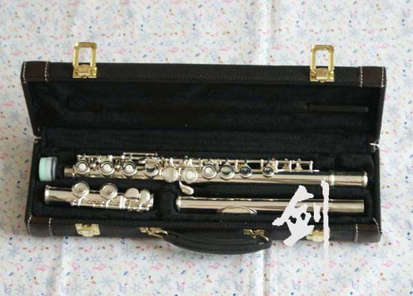 Mall:60 years of reputation Shanghai Bailing18 drilling silver plated flute M4008-18H