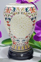 Plug-in incense lamp noble and elegant totem hollow ceramic aromatherapy lamp table lamp essential oil lamp incense burner essential oil stove